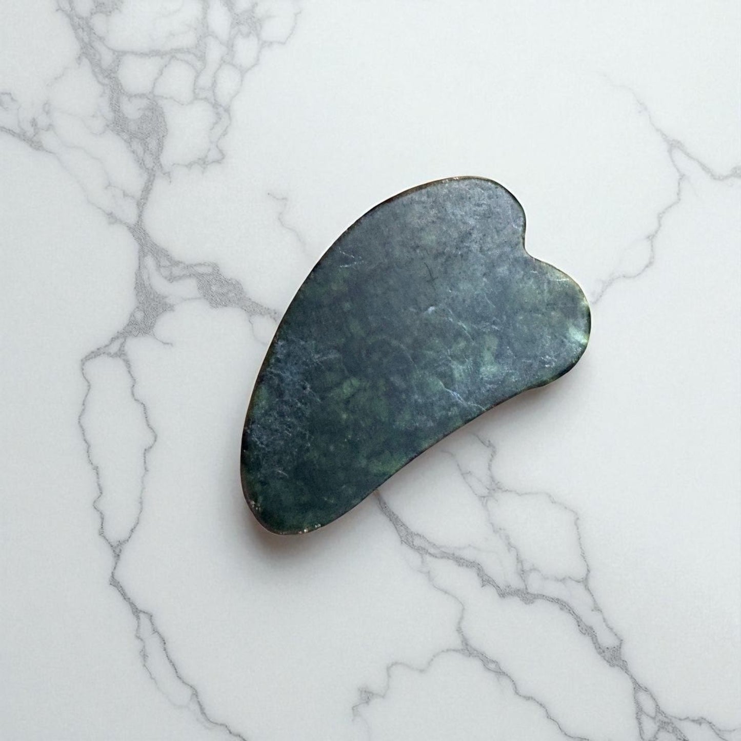 Gua Sha de Jade natural – Masaje facial y corporal