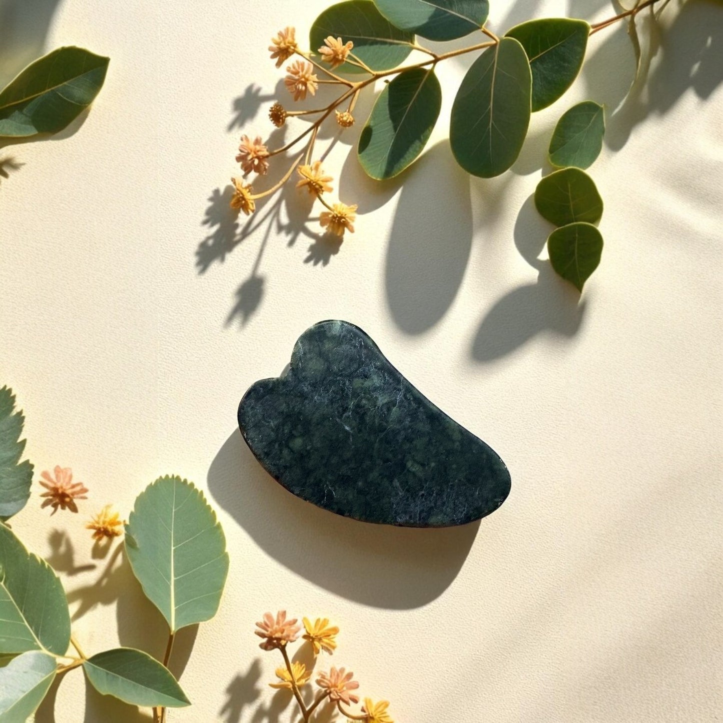 Gua Sha de Jade natural – Masaje facial y corporal
