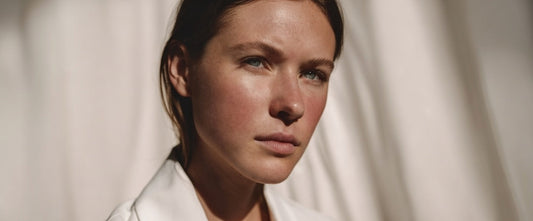 Piel reactiva: por qué cada vez tenemos más sensibilidad cutánea (y cómo calmarla)